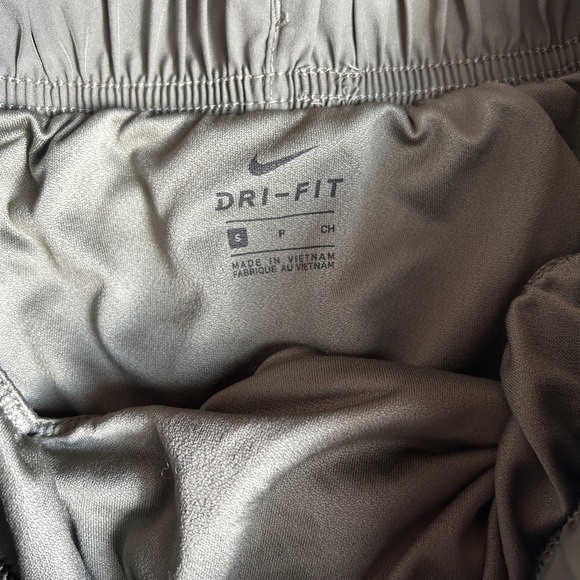 Women’s Size Small Nike Dry Dri-Fit Standard Fit Running Shorts - Picture 5 of 5